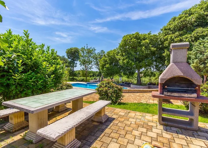 Universe Lägenhet *