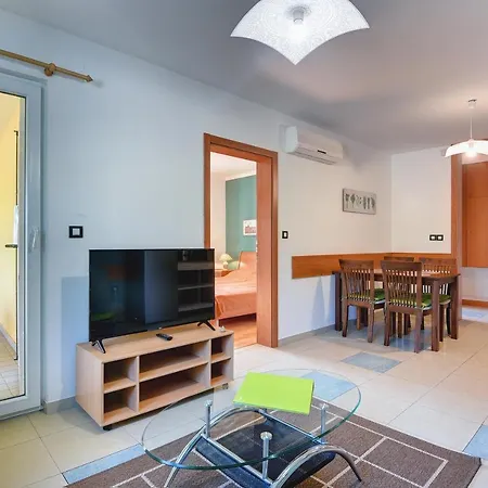 Universe Apartment Pula