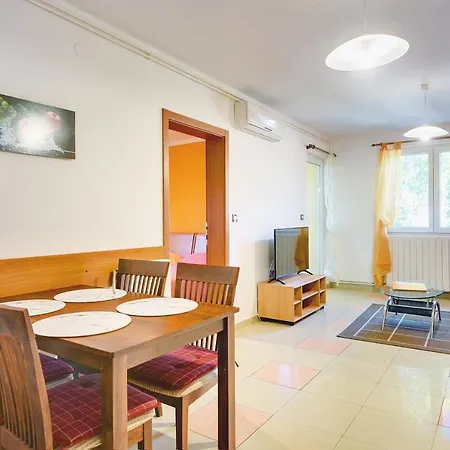 Universe Apartment