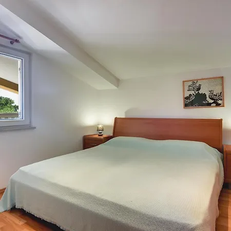 Apartment Universe Pula
