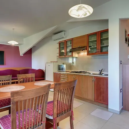 Universe Apartment