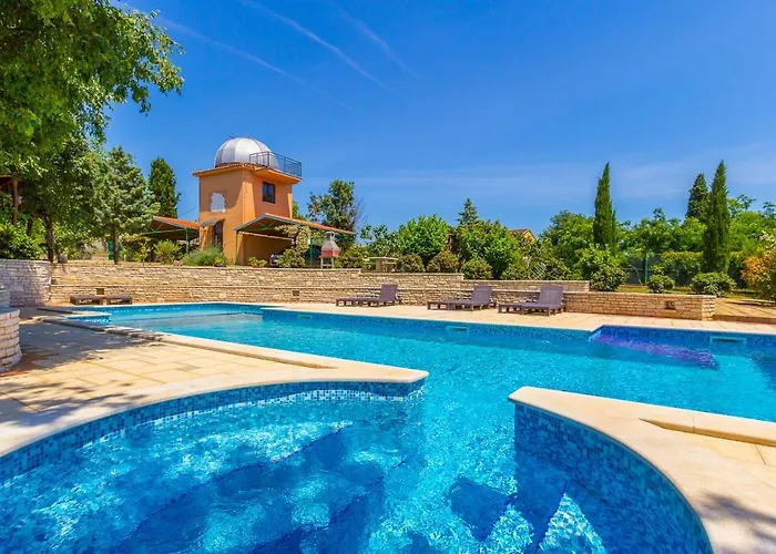 Lejlighed Universe Pula